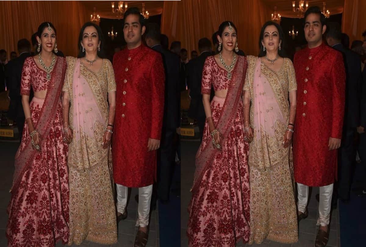 Isha Ambani Anand Piramal reception Shloka mehta stuns is a pink and red lehenga