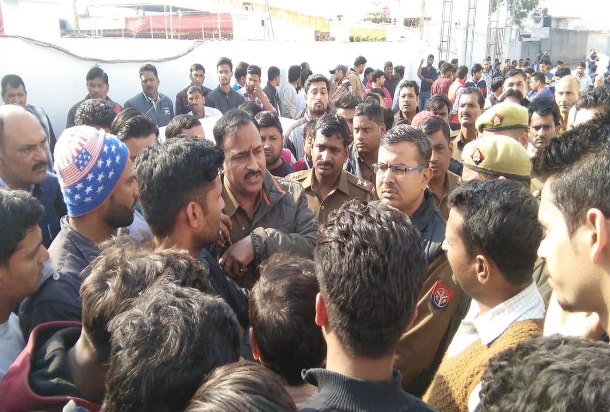 woman dead body found in water tank at moradabad