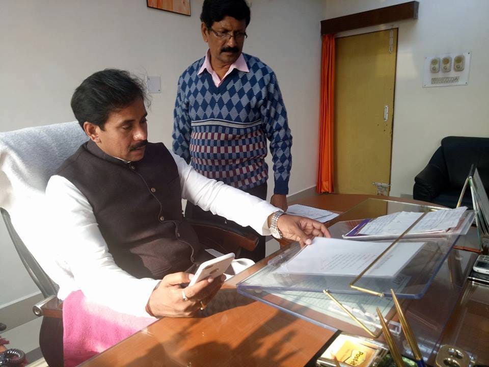 Yogi government two ministers challenge for rajbhar vote bank befor PM modi ghazipur rally