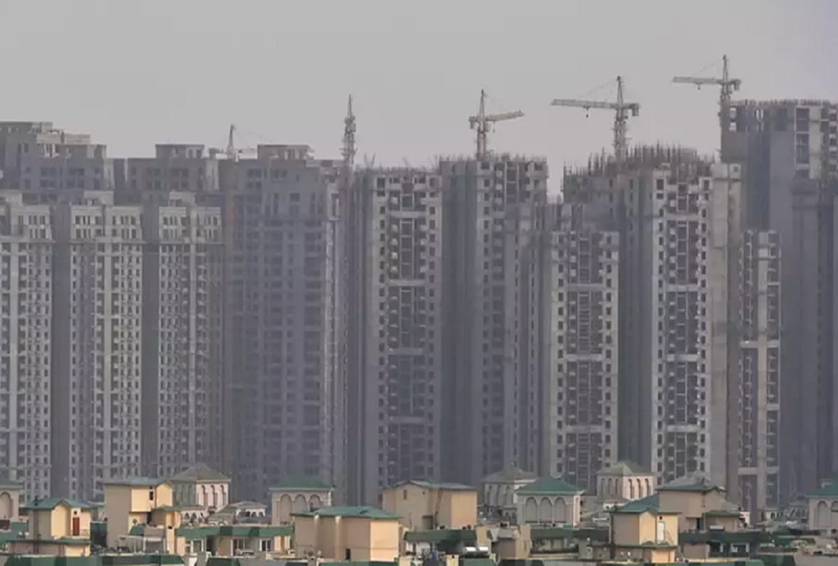 Due to 2008 financial crisis billions of housing projects in Spain closed