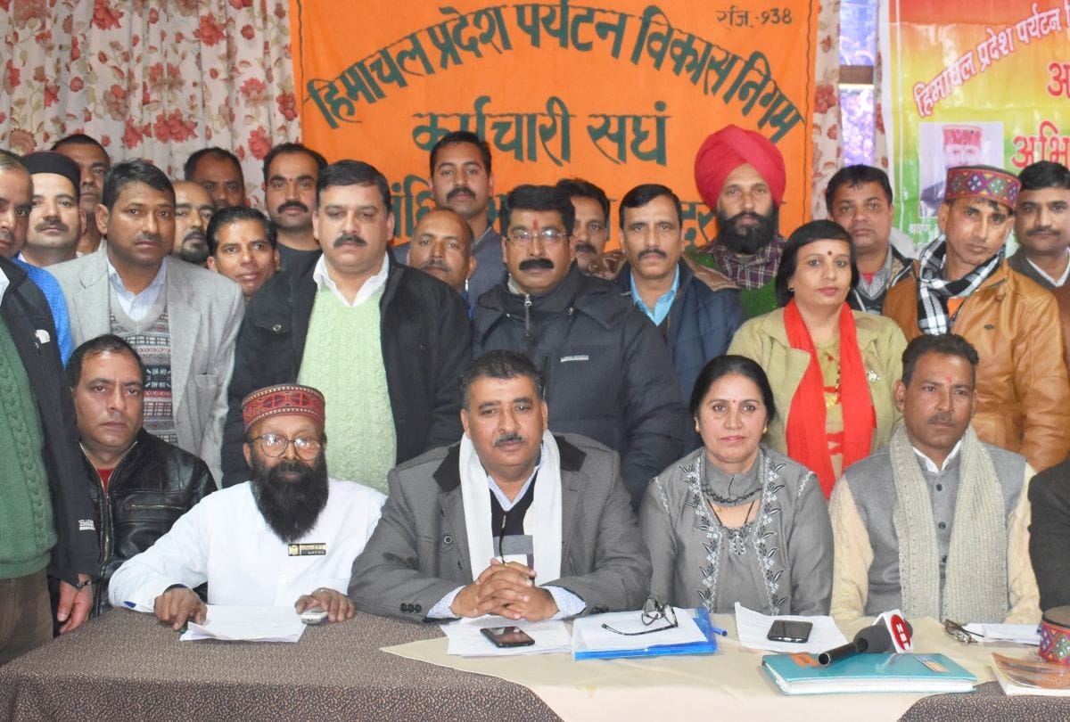 majdoor sangh demand for outsource policy in himachal pradesh