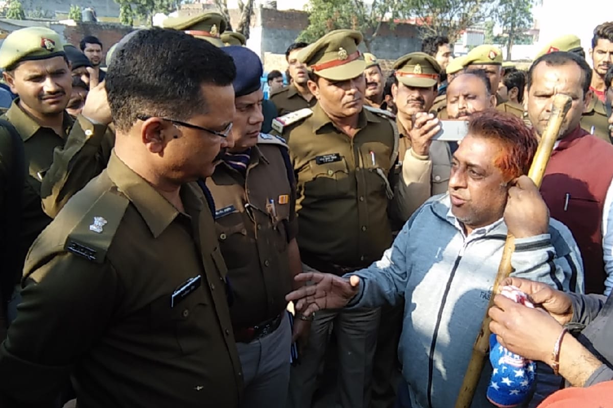 Ashish Gurjar murder: funeral compelete in shobhapur meerut police force deployed