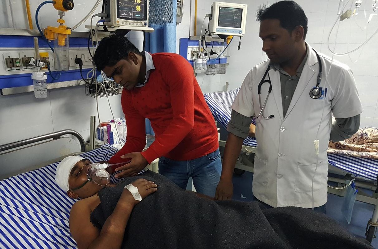 bolero hit dumper at azamgarh two killed