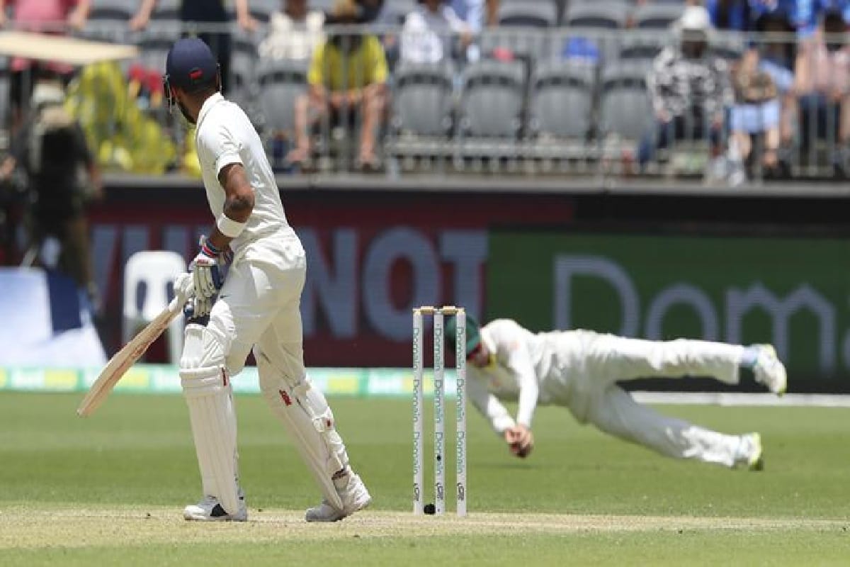 virat kohli controversial dismissal by peter handscomb video viral