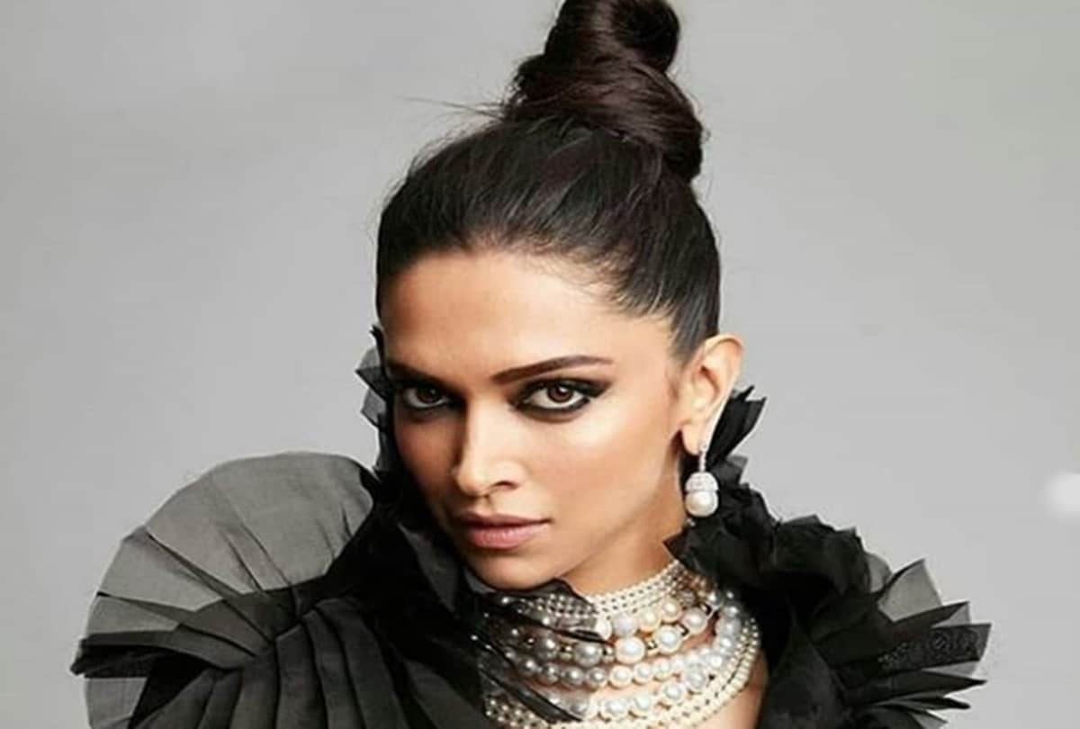 Deepika Padukone Troll by fans for her outfit
