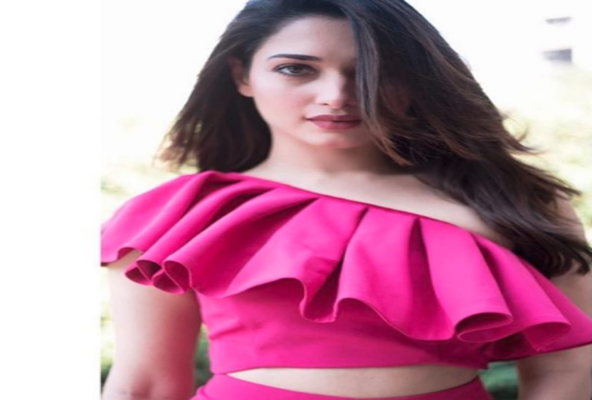tamanna bhatia latest hd pics on social media