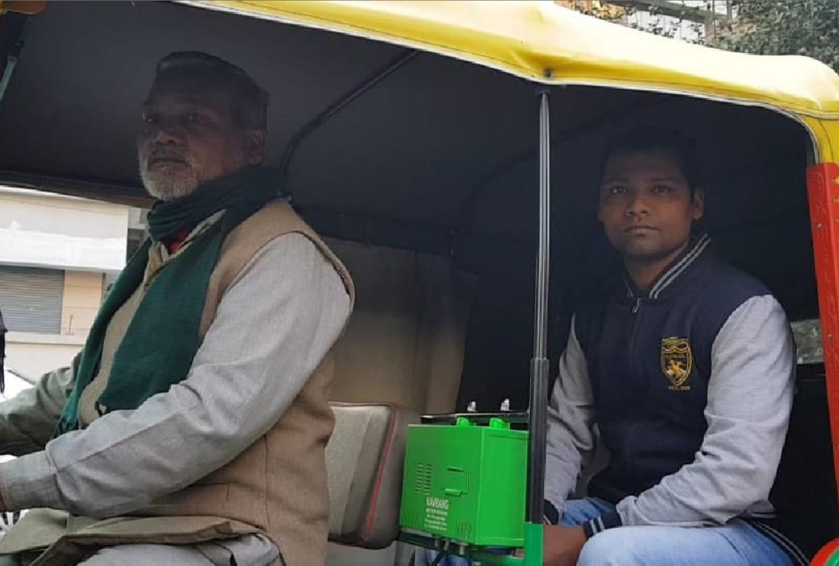 auto Driver reached safely police station with minor girl in delhi