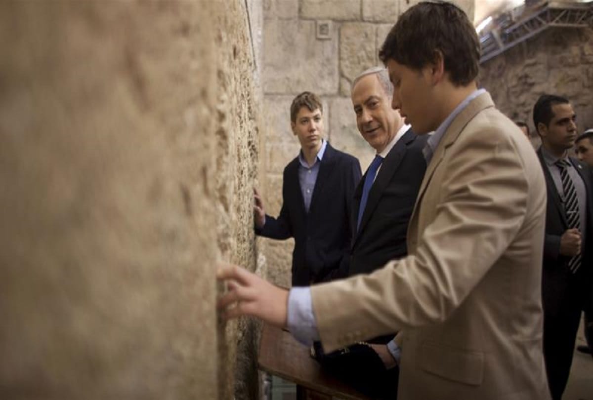 Israel: Facebook suspend Yair netanyahu account after anti muslim post