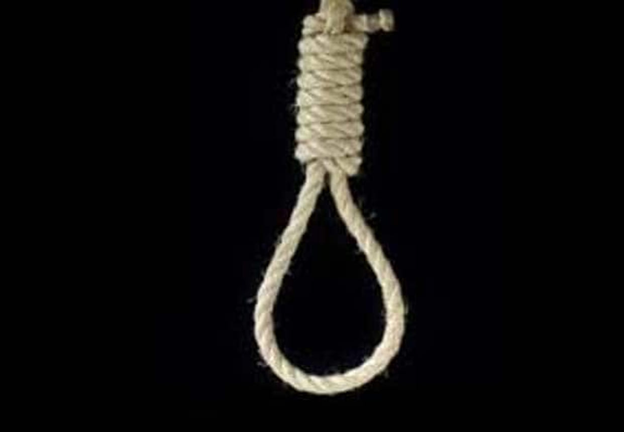 girl found hanging from in kanpur