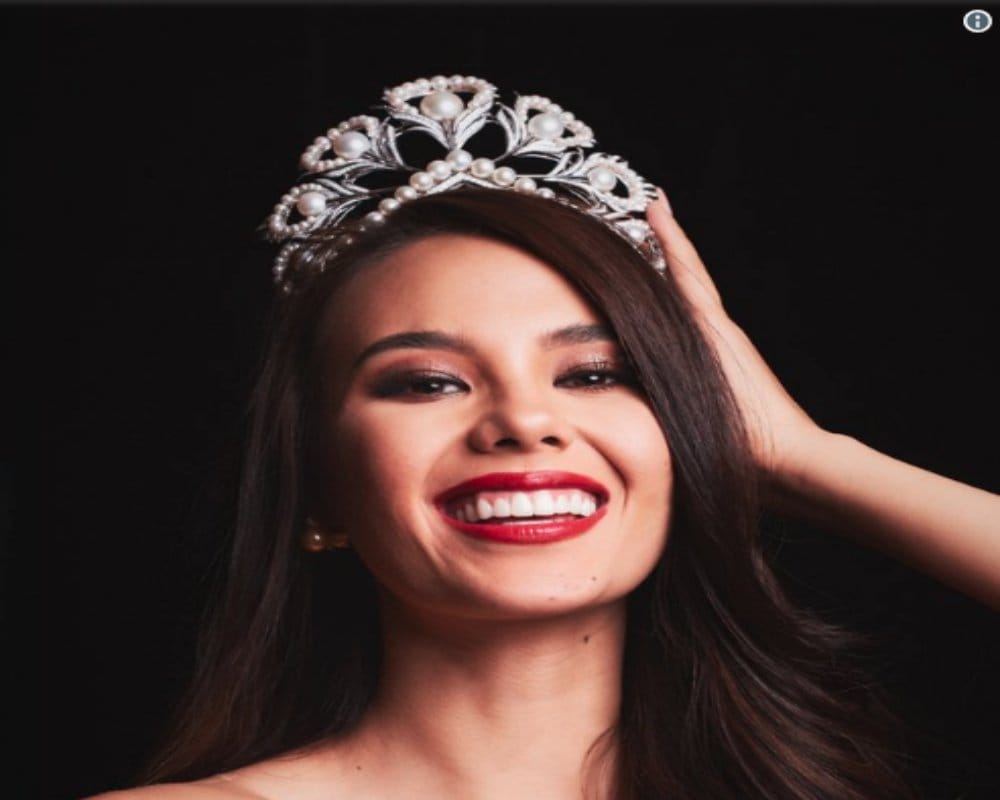 know all detail about miss universe catriona grey
