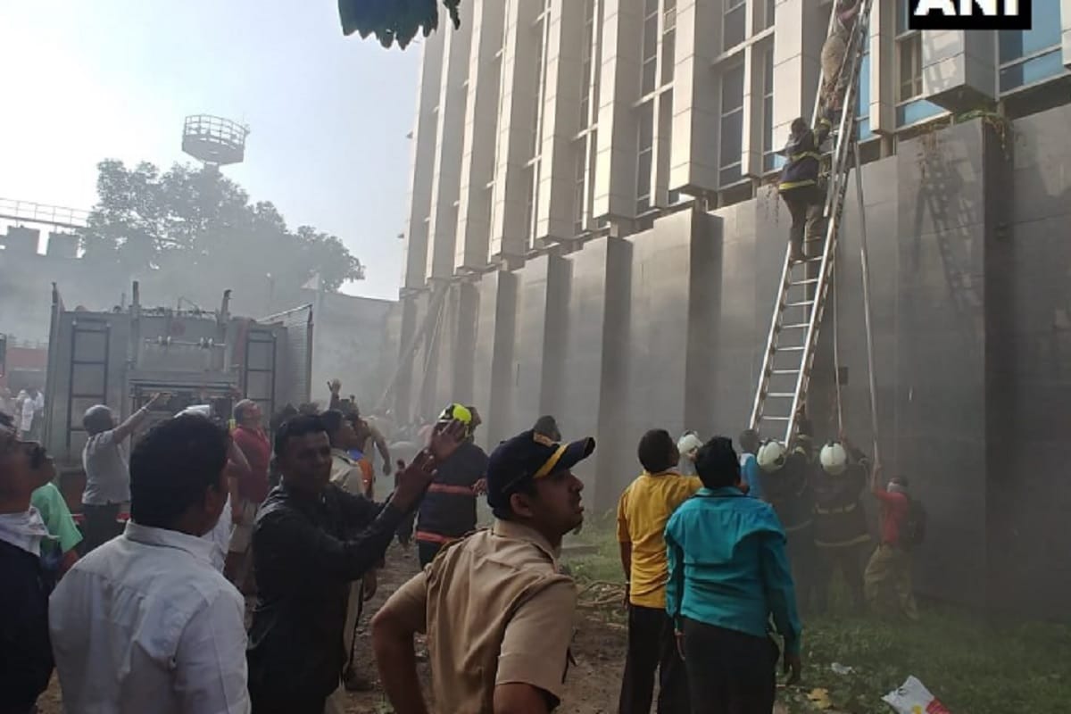 Mumbai hospital fire: delivery boy saved lives of 10 people