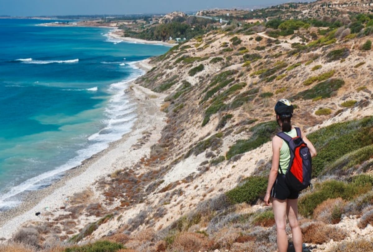 girls best place for travel alone