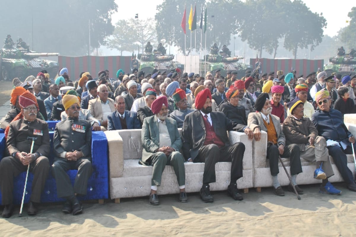 Prime Minister Narendra Modi greeted soldiers on the occasion of Army Day