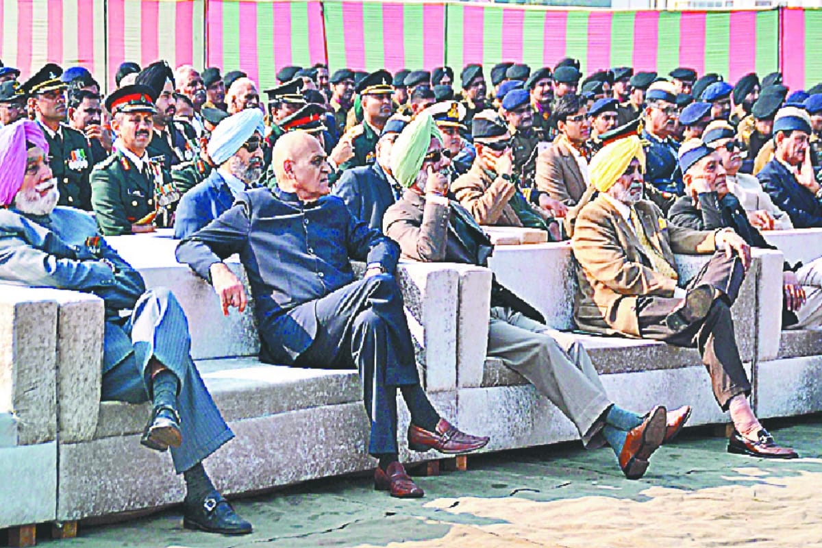 Meerut Lieutenant Arun Khetrapal brother shared memories in the rememberence of Basantar martyrs