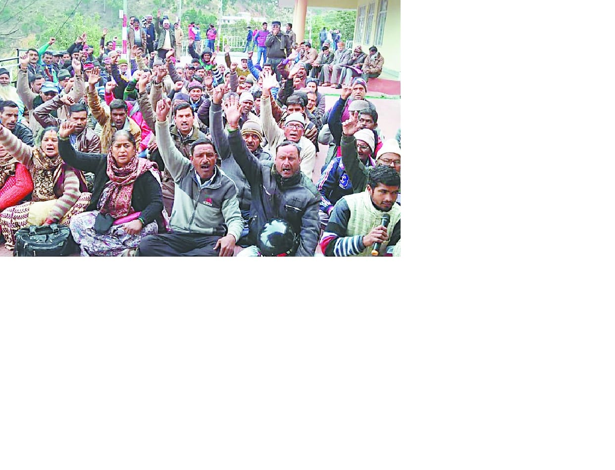 kathpudiyachina residents protested for new block