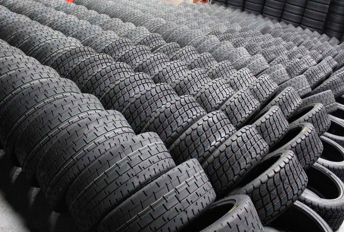 Why Vehicle Tyre Color Black, this is a reason