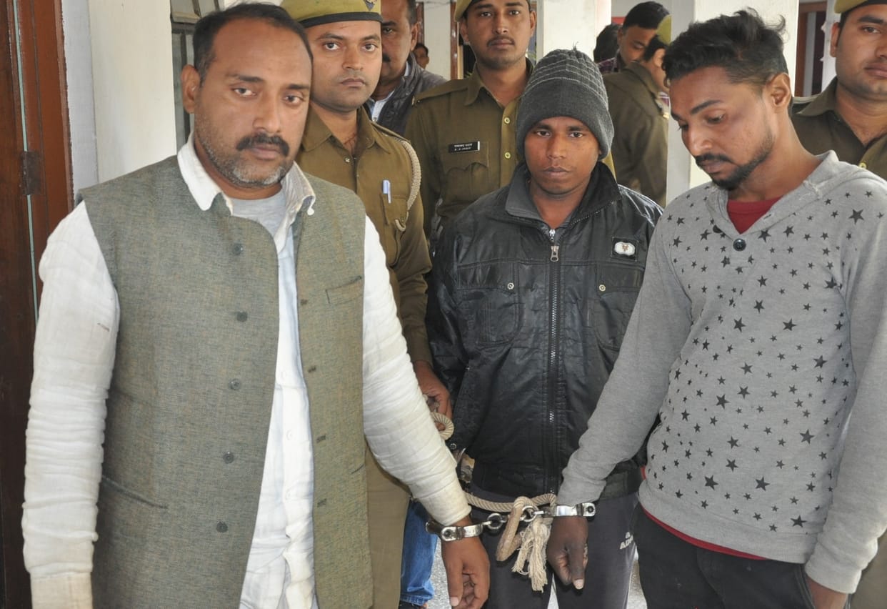 Seven smugglers arrested, dozens arrested