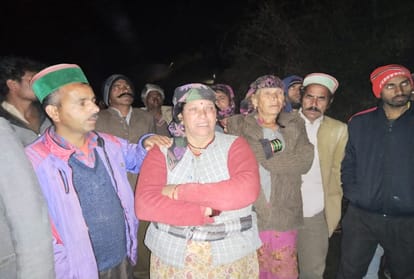 four houses including cowshed gutted in fire at rohru shimla