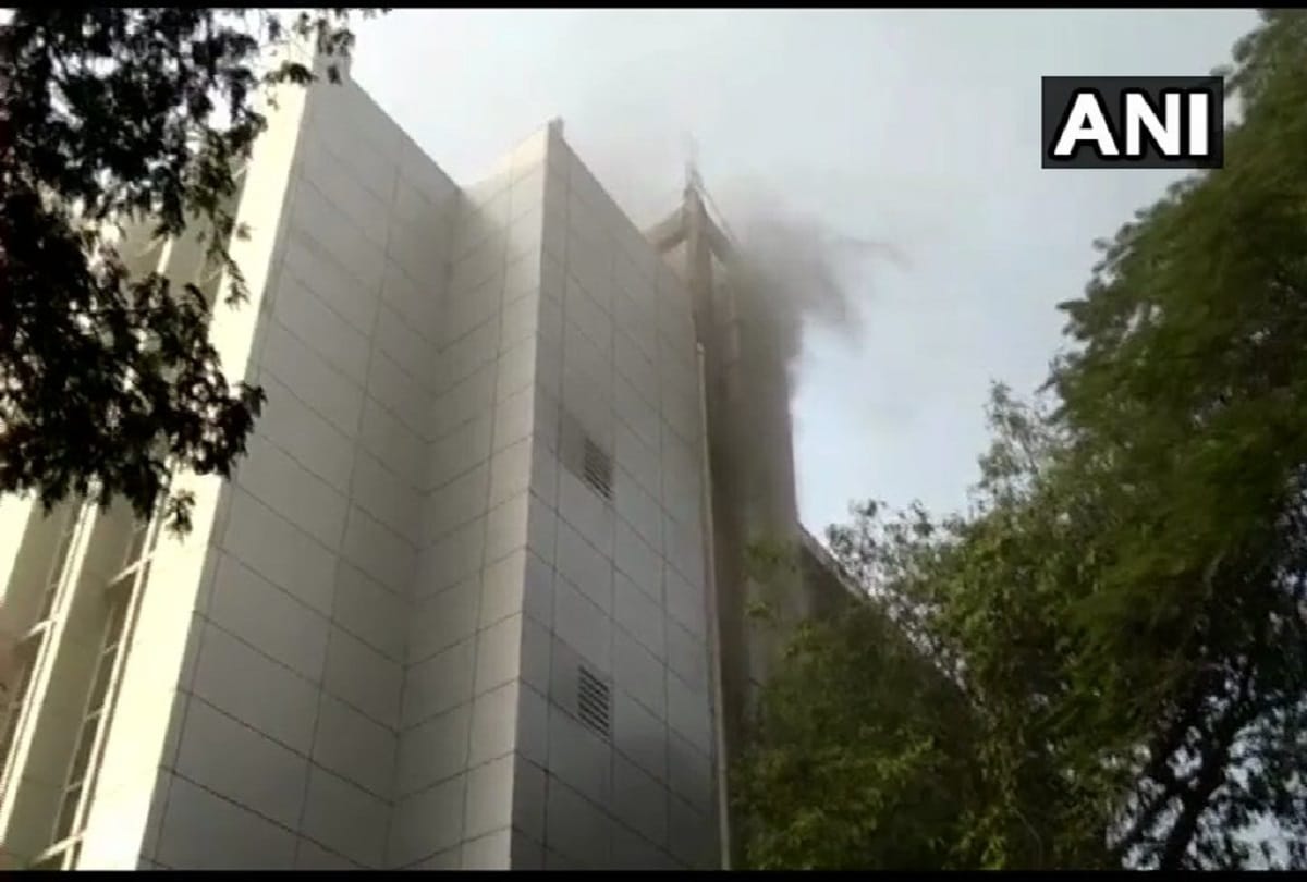 nine people died due to fire in Mumbai hospital