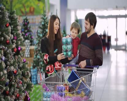 Top Easy Tips to Save Money This Christmas and New year