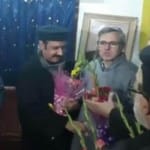 सदस्यता ग्रहण करते बशारत बुखारी