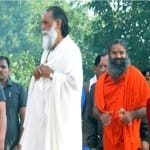विदेश मंत्री सुषमा स्वराज और बाबा रामदेव
