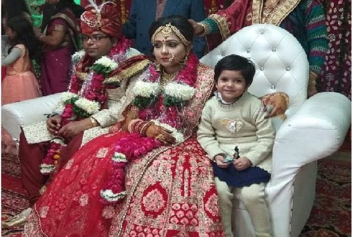 Doctor commit suicide just after seven days of marriage in Agra