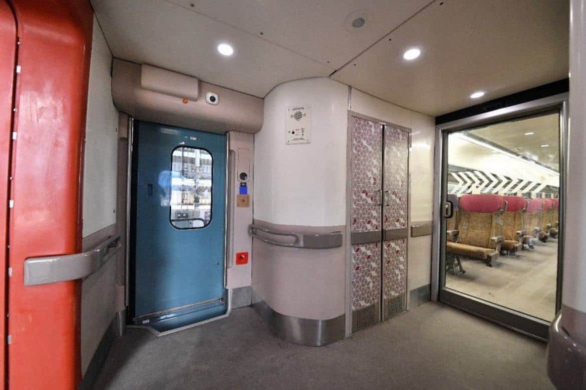 Migrants will travel to this high speed train see pictures
