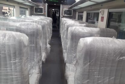 semi highspeed train 18 successful trial between delhi to agra
