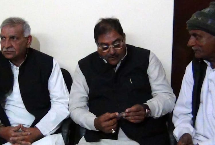 abhay chautala reached in gohana and targets on bjp