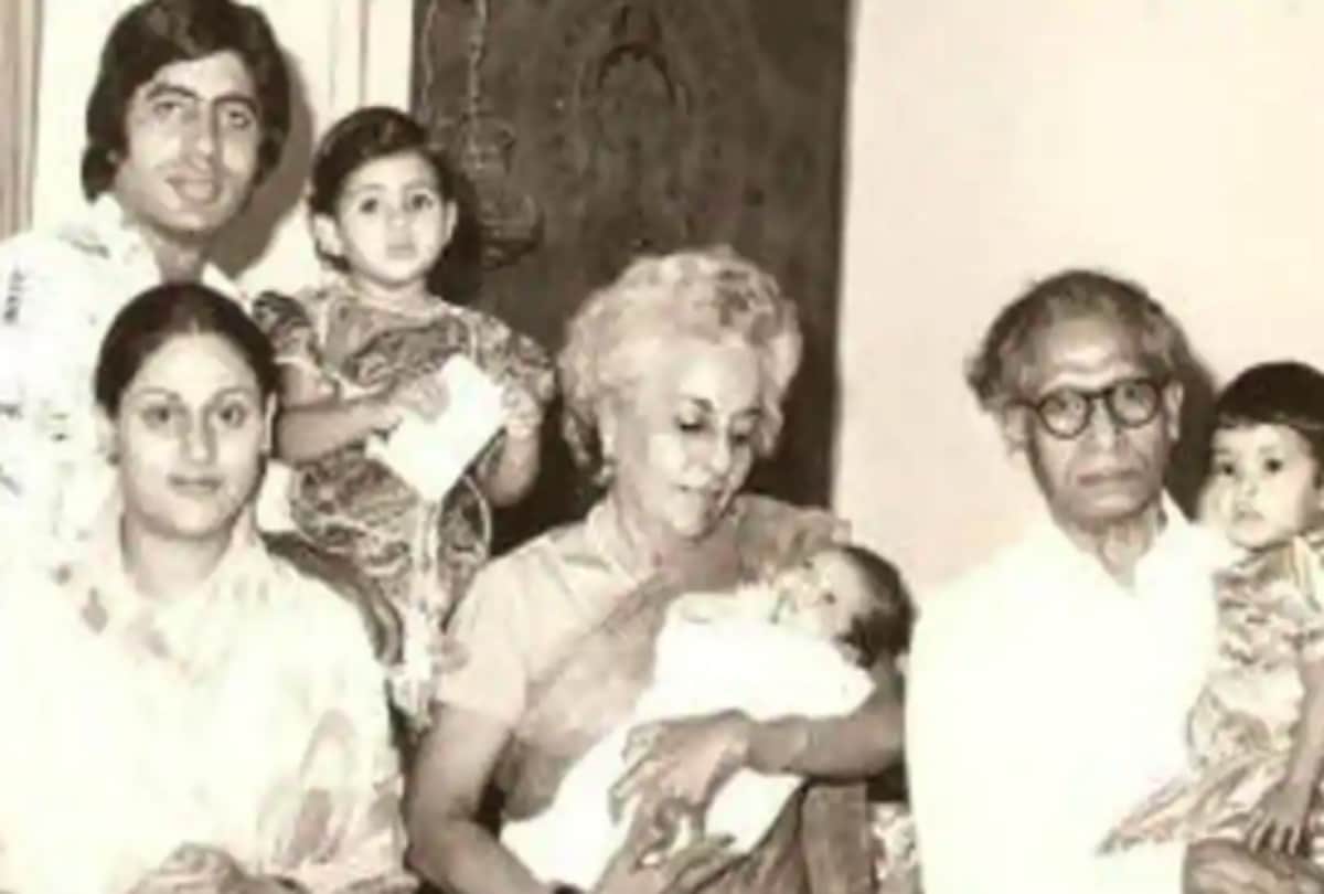 Amitabh Bachchan gets emotional on mother Teji Bachchan death anniversary