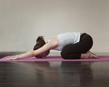 Yoga Asanas to Reduce Neck Humps Follow These Exercise in Your Routine For Hunchback