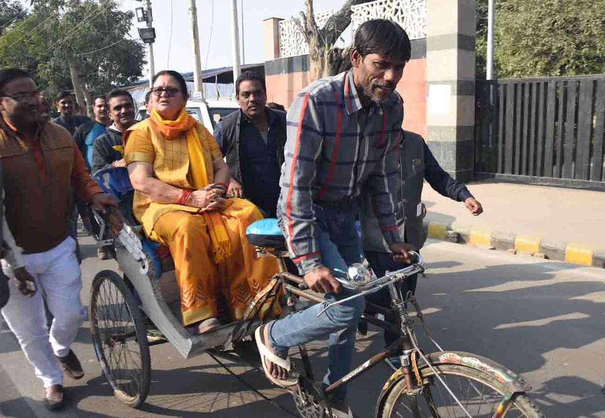 bjp leader says corruption in kanpur nagar nigam