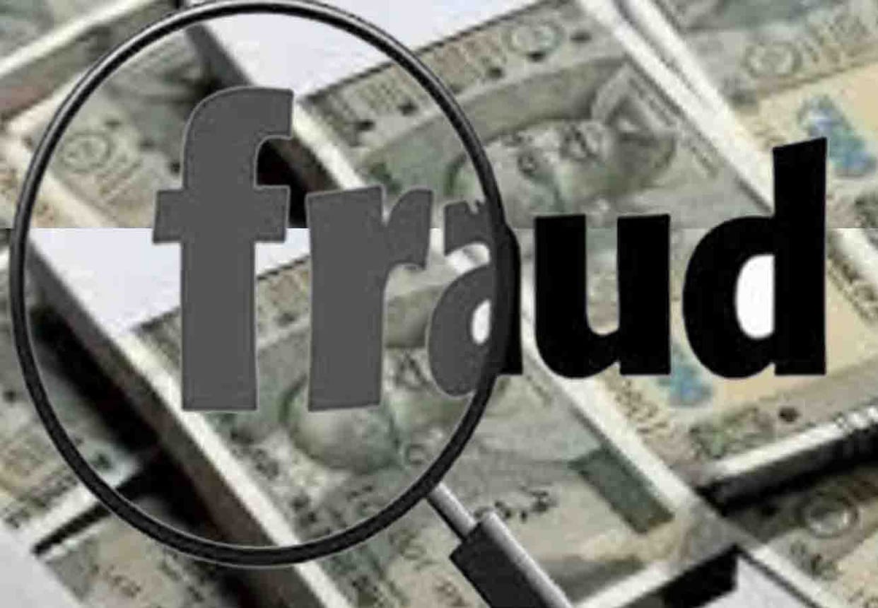 mischievous man fraud with Property Dealer of Noida