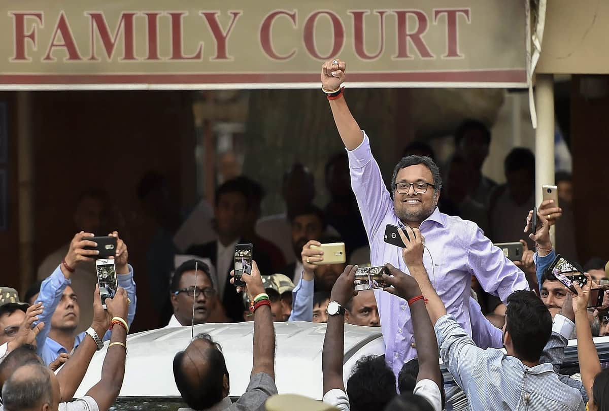 Karti Chidambaram attack on Rajinikanth over CAA support called him parrots