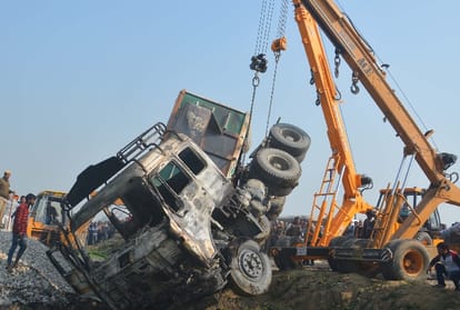 School Bus Collision with Trala in Indri of Karnal, Two Students Died