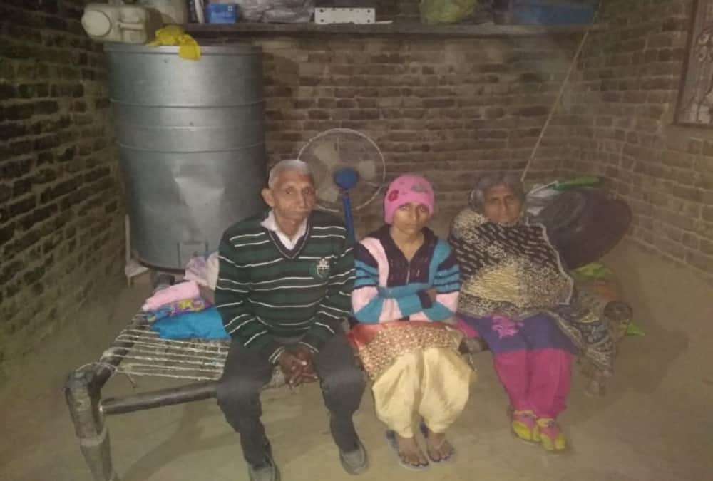 Freedom fighters son Run auto rickshaw bad condition without pension