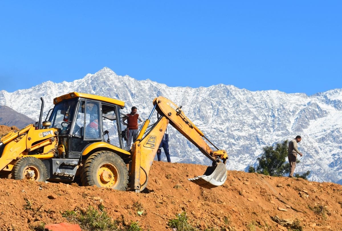 Preparation for PM narendra Modi Rally in Dharamshala without tender