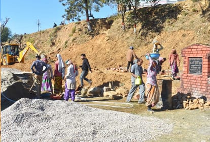 Preparation for PM narendra Modi Rally in Dharamshala without tender