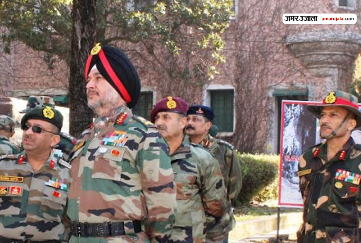 jammu kashmir lieutenant general ranbir singh visited border post in poonch and akhnoor