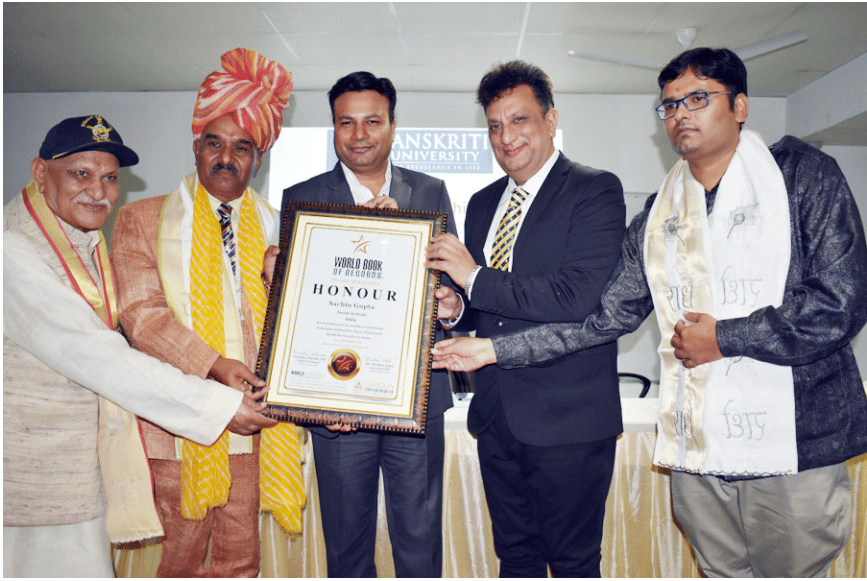 sanskriti universitys chancellor sachin gupta awarded by world book of records