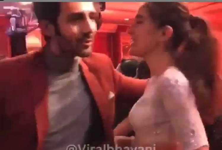 ranveer singh help to become friends of sara ali khan and kartik aaryan video viral