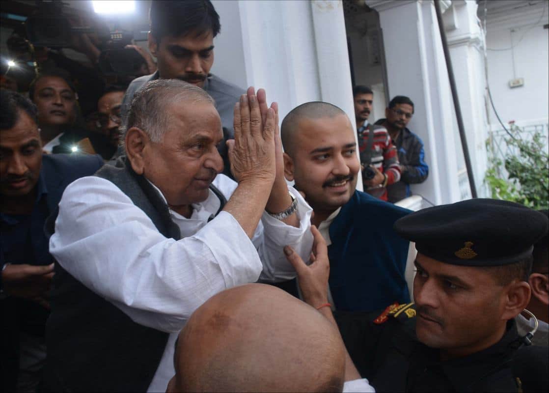 mulayam singh yadav increase political drama in purvanchal