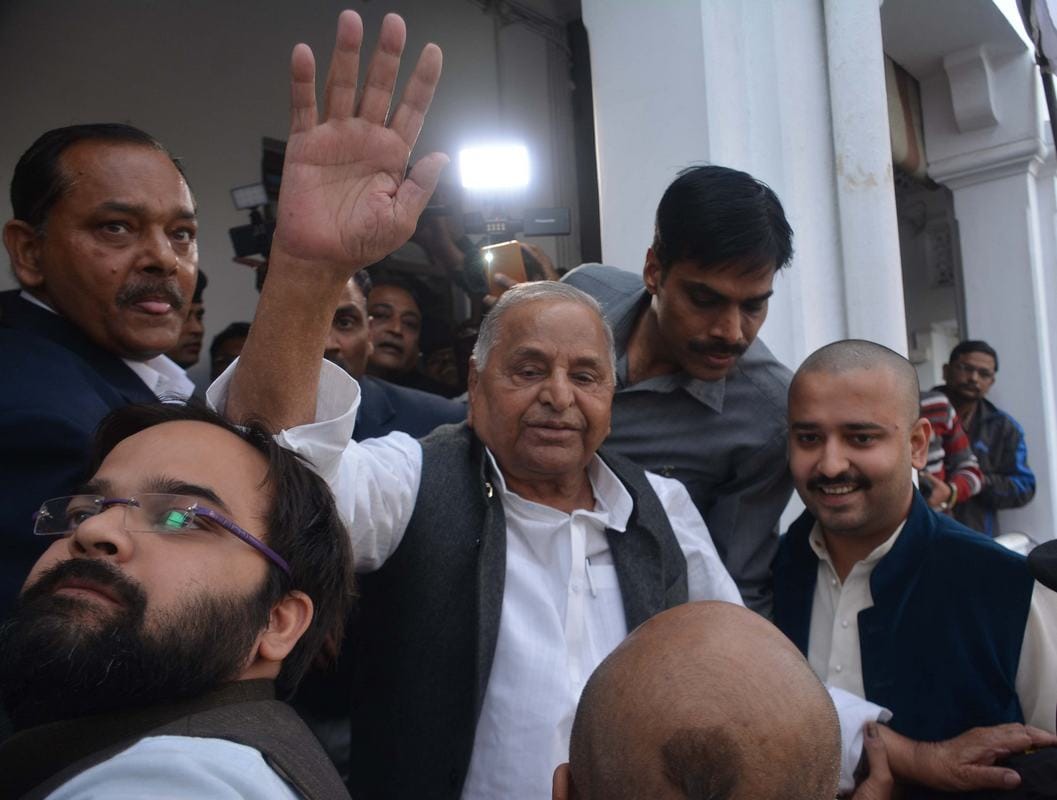 mulayam singh yadav increase political drama in purvanchal