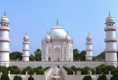 tajmahal building surround the world