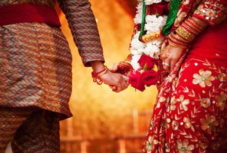 Good Bye 2018, New Year 2019, Top Marriages with Unique Rituals, Without Dowry