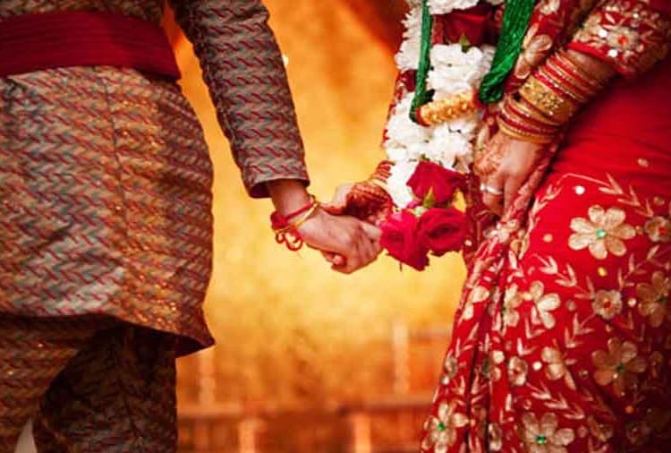 Good Bye 2018, New Year 2019, Top Marriages with Unique Rituals, Without Dowry