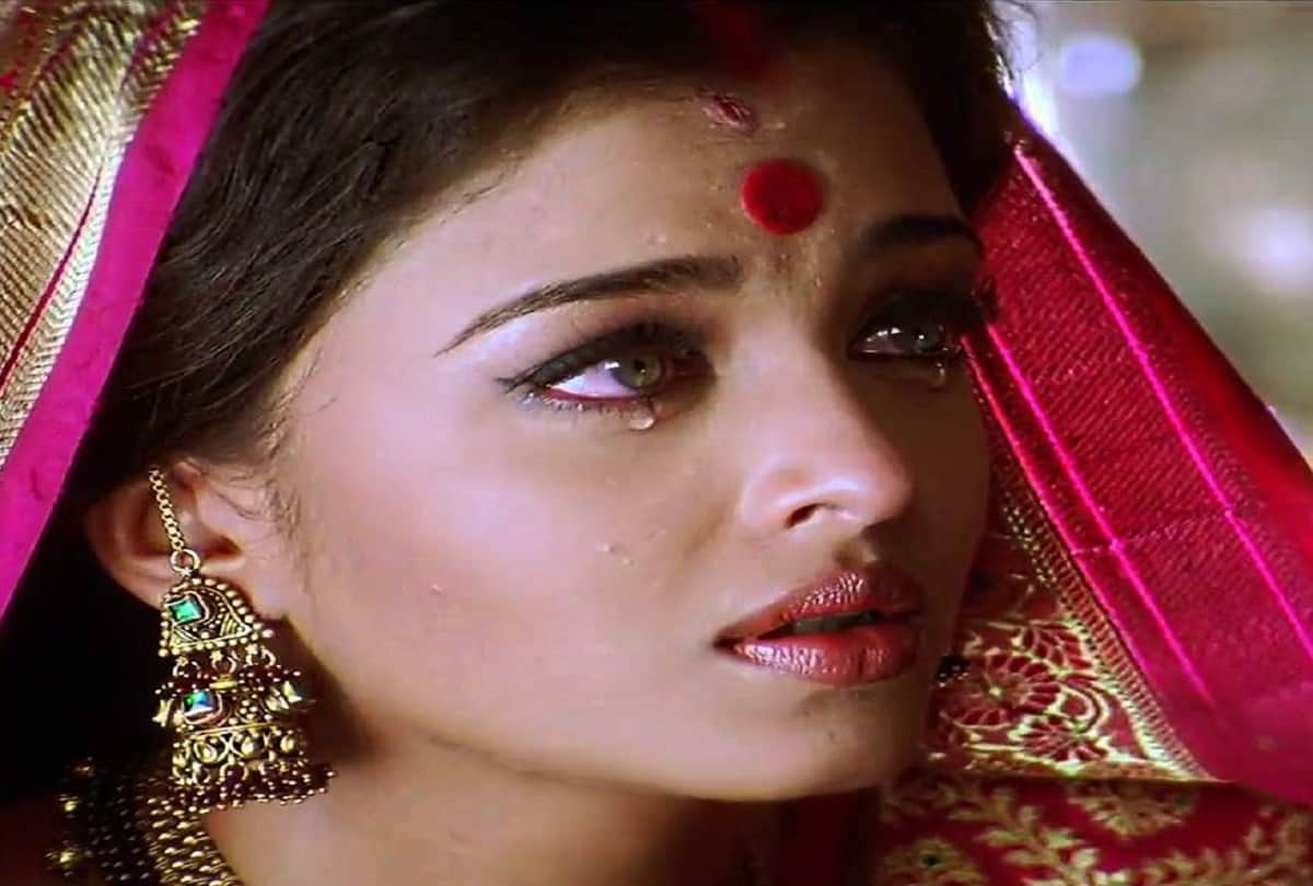 5 bollywood actress who looks bold in crying scene
