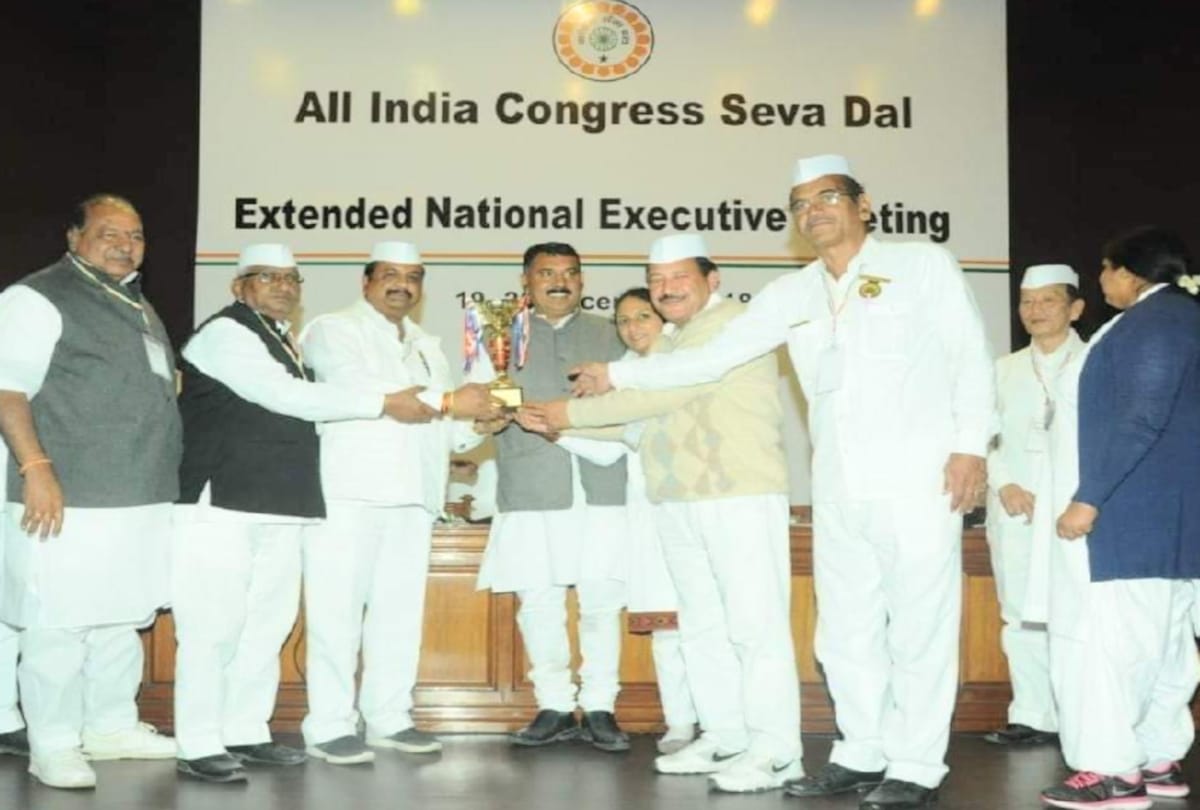 Himachal Congress Seva Dal in Second place in flag salutation