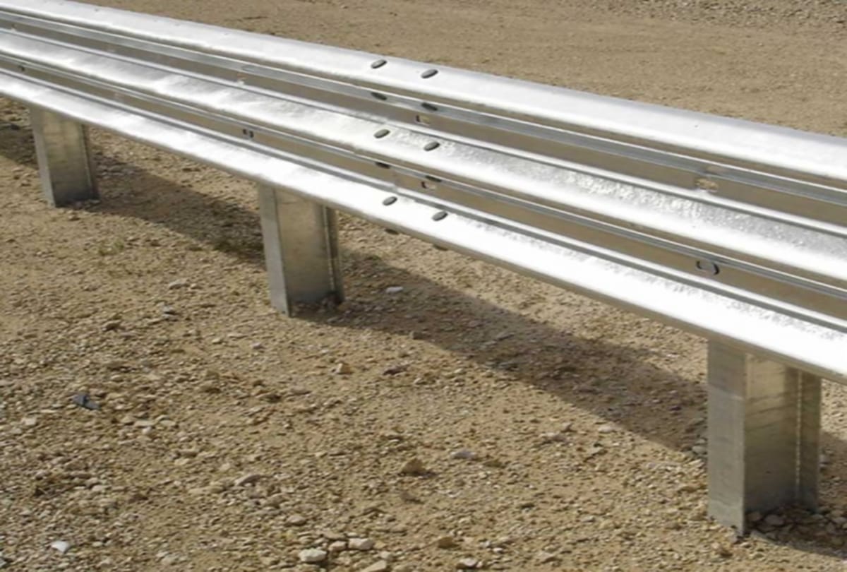 thrie beam crash barrier will be installed on the highway in Himachal